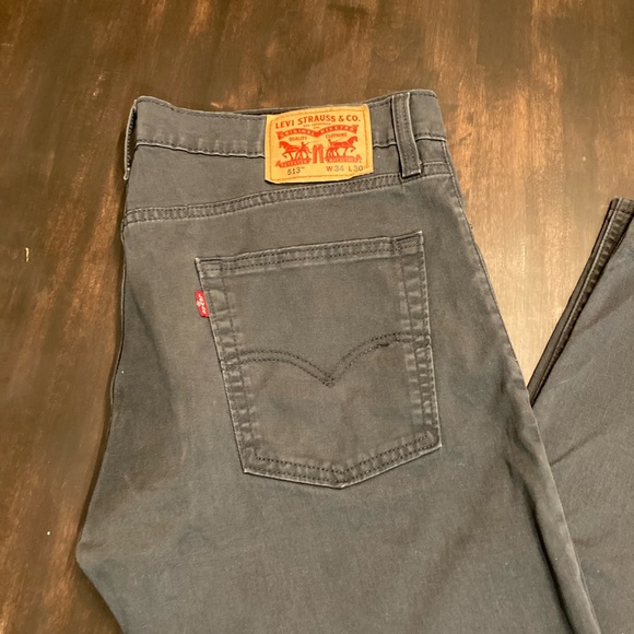 Levi's Men's Charcoal Straight Jeans - Picture 2 of 8
